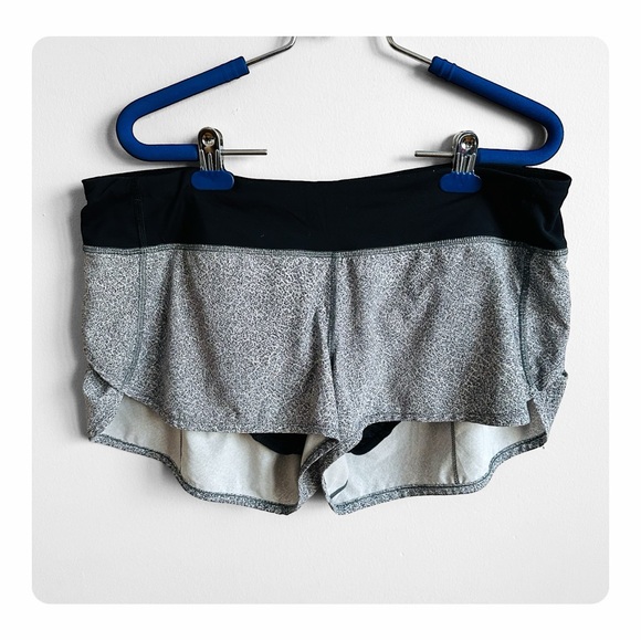 ★ Lululemon Speed Up Short Long Updated Fit - Heather Lux Multi Black ★ - Picture 3 of 17
